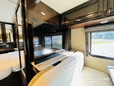 2018 Thor Quantum RC25 RV Photo 2