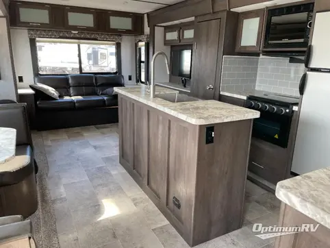 2020 Dutchmen Coleman Light 2955RL RV Photo 2
