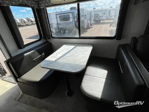 2020 Dutchmen Coleman Light 2955RL RV Photo 3