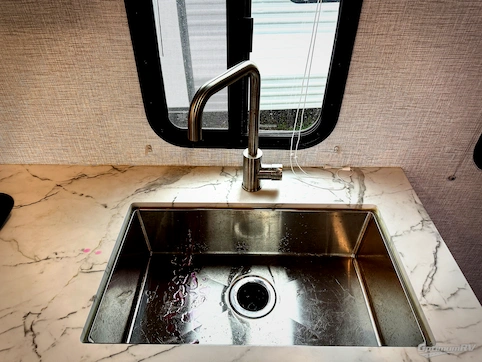 2021 Keystone Bullet Crossfire 2200BH RV Photo 2
