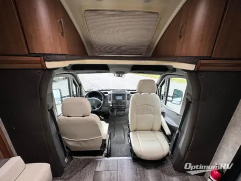 2015 Winnebago View 24G RV Photo 2