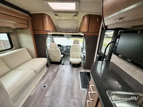 2015 Winnebago View 24G RV Photo 3