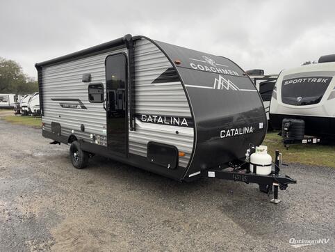 New 2025 Coachmen Catalina Summit Series 7 184BHSX Featured Photo