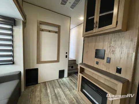 2023 Forest River Cherokee Arctic Wolf 287BH RV Photo 4