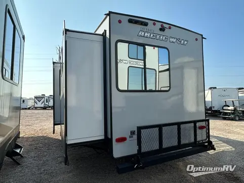 2023 Forest River Cherokee Arctic Wolf 261RK RV Photo 2