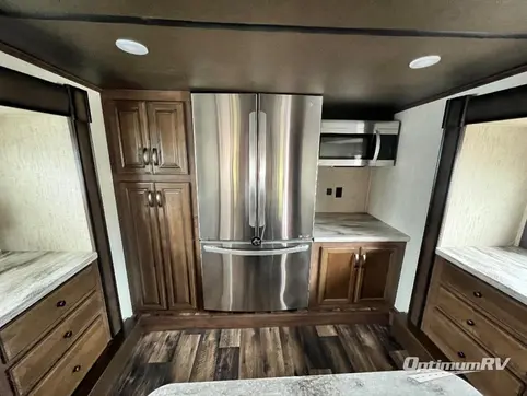 2020 Forest River Sandpiper 38FKOK RV Photo 3
