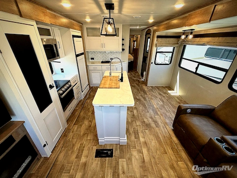 2022 Keystone Arcadia 377RL RV Photo 2