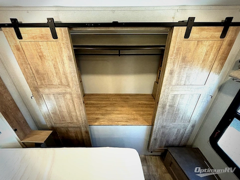 2022 Keystone Arcadia 377RL RV Photo 4