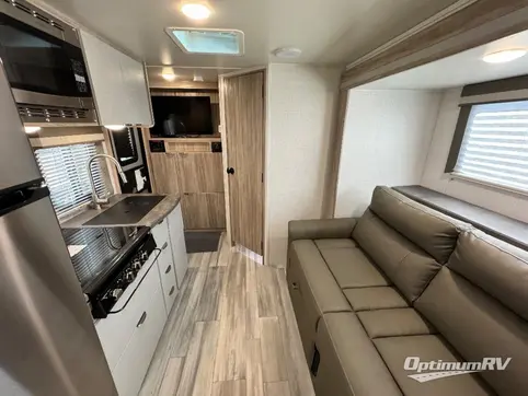 2022 Winnebago Towables Micro Minnie 1808FBS RV Photo 3