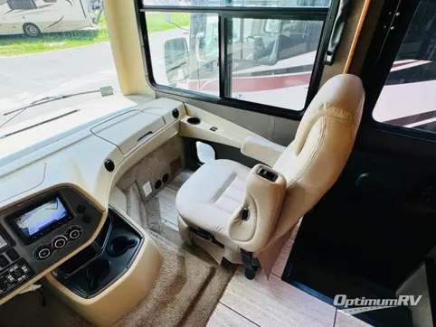 2018 Tiffin Allegro 32 SA RV Photo 2