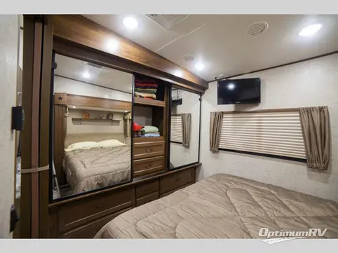 2017 Highland Ridge Open Range Light LF295FBH RV Photo 3