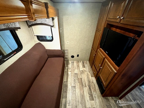 2018 Heartland Bighorn Traveler 39MB RV Photo 3