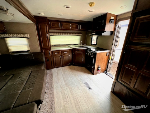 2019 Forest River Flagstaff Micro Lite 25FKS RV Photo 2