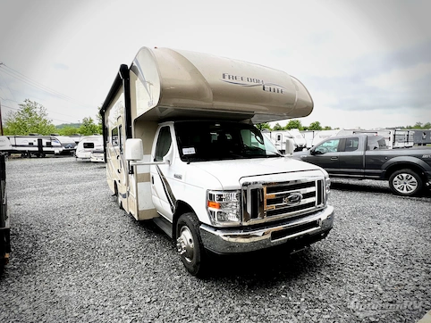 Used 2018 Thor FREEDOM ELITE 24 Featured Photo