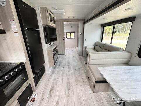 2025 East To West Della Terra 312BH RV Photo 2