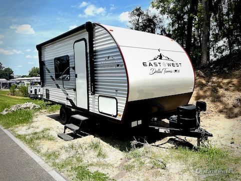 Used 2023 East To West Della Terra 160RBLE Featured Photo