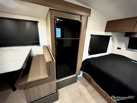 2025 Venture Sonic Lite SL169VMK RV Photo 4