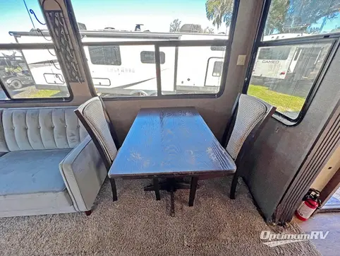 2016 Forest River Salem Villa Series 385FLBH Estate RV Photo 4
