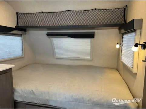 2025 Lance Lance Travel Trailers 1475 RV Photo 3