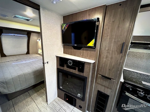 2025 Lance Lance Travel Trailers 2255 RV Photo 3