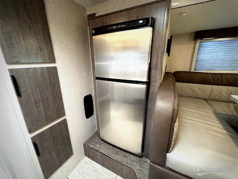 2025 Lance Lance Travel Trailers 2255 RV Photo 4