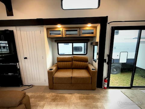 2025 Palomino Puma Destination 403LFT RV Photo 2