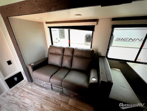 2025 Venture Sienna SA271VBH RV Photo 3