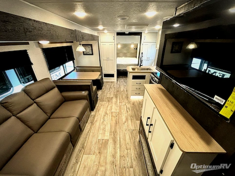 2025 Venture Sienna SA281VQB RV Photo 2