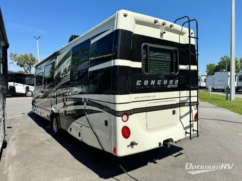 2012 Coachmen Concord 301SS RV Photo 2