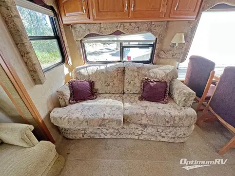 2007 Keystone Cougar 276 RLS RV Photo 3