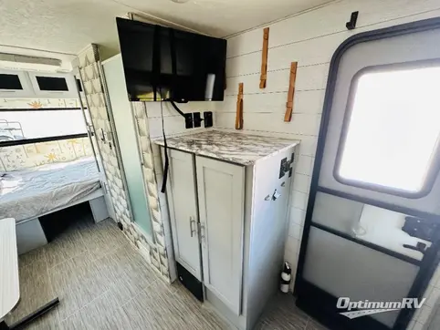 2019 Forest River No Boundaries NB16.7 RV Photo 4