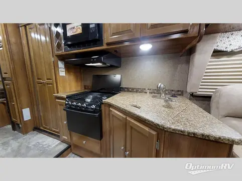 2018 Coachmen Leprechaun 311FS Ford 450 RV Photo 2