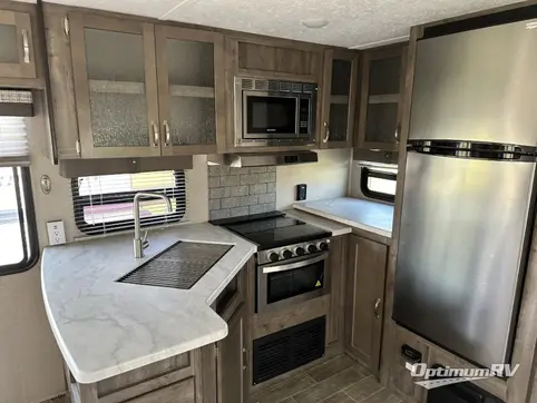 2020 Palomino Puma 32RKTS RV Photo 4