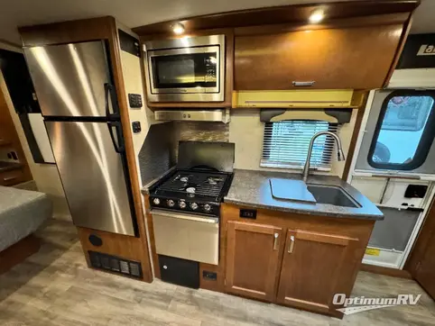 2019 Lance Lance Travel Trailers 1995 RV Photo 3