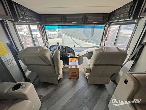 2021 Fleetwood Pace Arrow 35S RV Photo 2