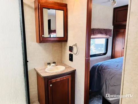 2015 Heartland Trail Runner 32RLDS RV Photo 4