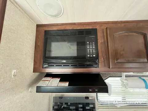 2017 Heartland North Trail 26LRSS King RV Photo 3