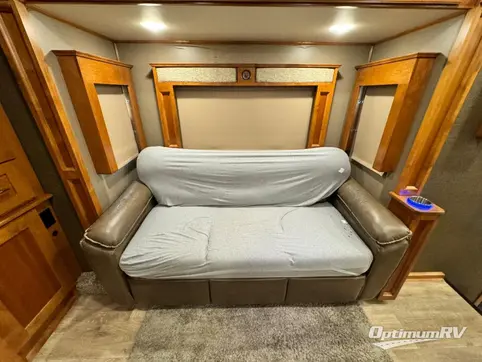 2017 VanLeigh Vilano 375FL RV Photo 3