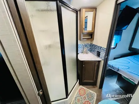2017 Keystone Premier Ultra Lite 30RIPR RV Photo 4