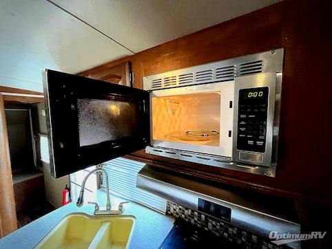 2015 Forest River Wildwood Heritage Glen 312QBUD RV Photo 3