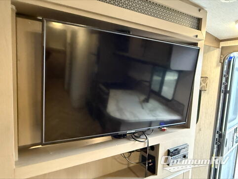 2021 Cruiser Shadow Cruiser 280QBS RV Photo 2