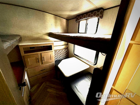 2021 Cruiser Shadow Cruiser 280QBS RV Photo 4