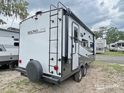 2024 Forest River Flagstaff Micro Lite 21FBRS RV Photo 2