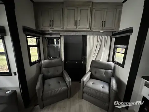 2024 KZ Durango Gold G382MBQ RV Photo 2