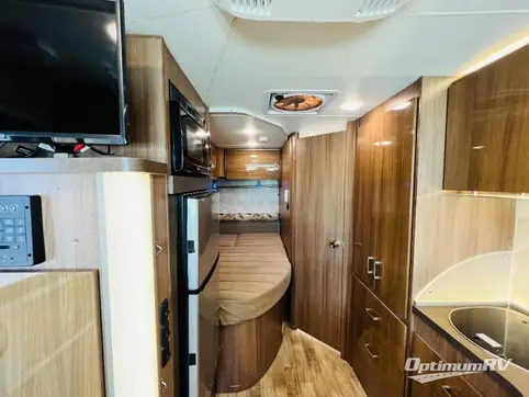 2018 Winnebago Trend 23L RV Photo 2