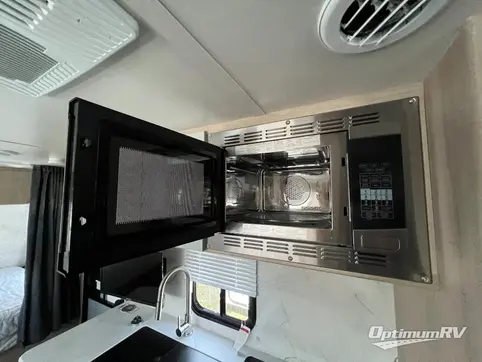 2023 Winnebago Towables Micro Minnie 2100BH RV Photo 2