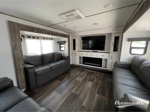 2021 Heartland Bighorn 38FL RV Photo 3