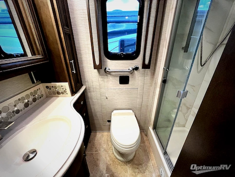 2019 Newmar Ventana 3407 RV Photo 3