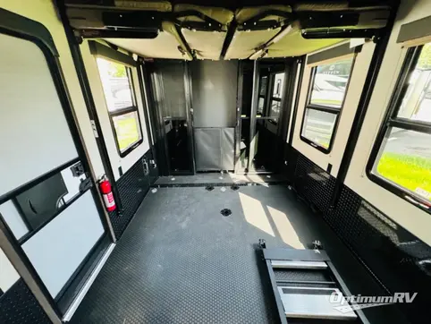 2021 Grand Design MOMENTUM 397TH RV Photo 3