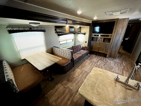 2017 Palomino Puma 32RKTS RV Photo 2